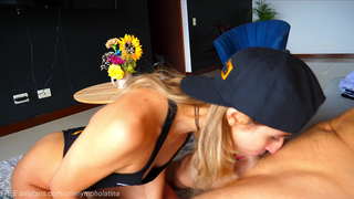 OneNymphoLatina DEEPTHROATS un di su frans i e gulié un grasia TRAPA