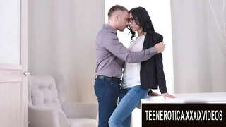 ���ស់ក្នុងព្រៃបំណងប្រាថ្នាមួយវ័យជំទង់សម្ផស្សនី