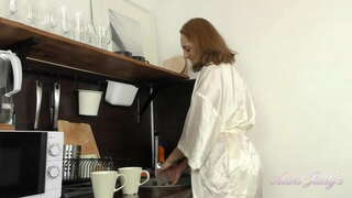 Тӱрыс Грудастый натурал 40 ияш Марте милф - Shine мастурбация and Rise