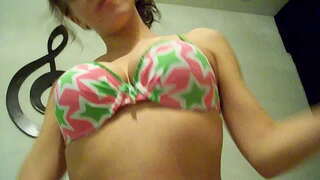 Throwback Tāite, Ashley Young Fucks Hoa Mau Rapa I Runga I Te Rā Tuatahi