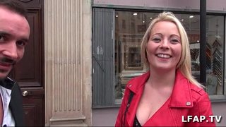 Jolie melyn petite française aux beaux sodomisee bedd