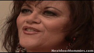 דה בלה יש צעצוע ליום