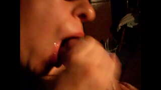 Pajeando a sání na hlavě kohouta