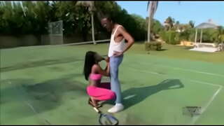 ���ุณเชอร์รี่ Blossoms และเธอร่วมทีมกัน bbc