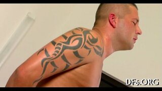 2 vierges pour un pénis