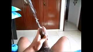 Cumming ar gyfer ceiliog