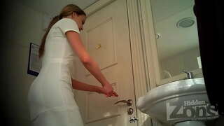 גרויס מיינונג פון די אַנוס און לאָך נאָענט-אַרויף!