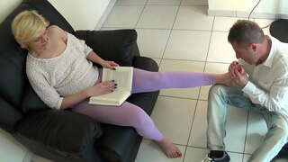 Leccami Iinyawo kwaye peeing Emlonyeni