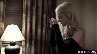 As pequenas Mãos pau enorme é engolido por loira Kenna e sua buceta estava fodido duro!