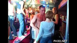 Шӹргӹ шокшы трахать шпилькы позы