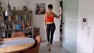 Lara Бергманн partladılmış, arxadan!