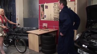 Cind troia slutty MILF with no money pays in nature making herself do everything