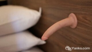 Փոքրիկ երգիչներ " երգչախումբը լավագույններից շեկ honey է Յանկի Вайолет լիլիթ իր նշան իր խաղալիք